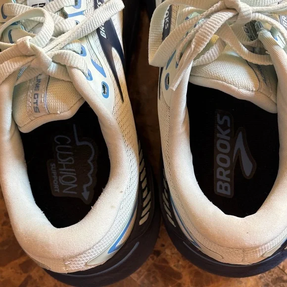 Brooks Women’s Athletic Shoes in baby , blue and Navy blue - Picture 13 of 16